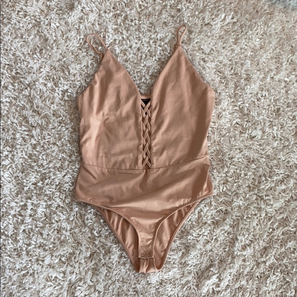 Forever 21 nude Bodysuit size M